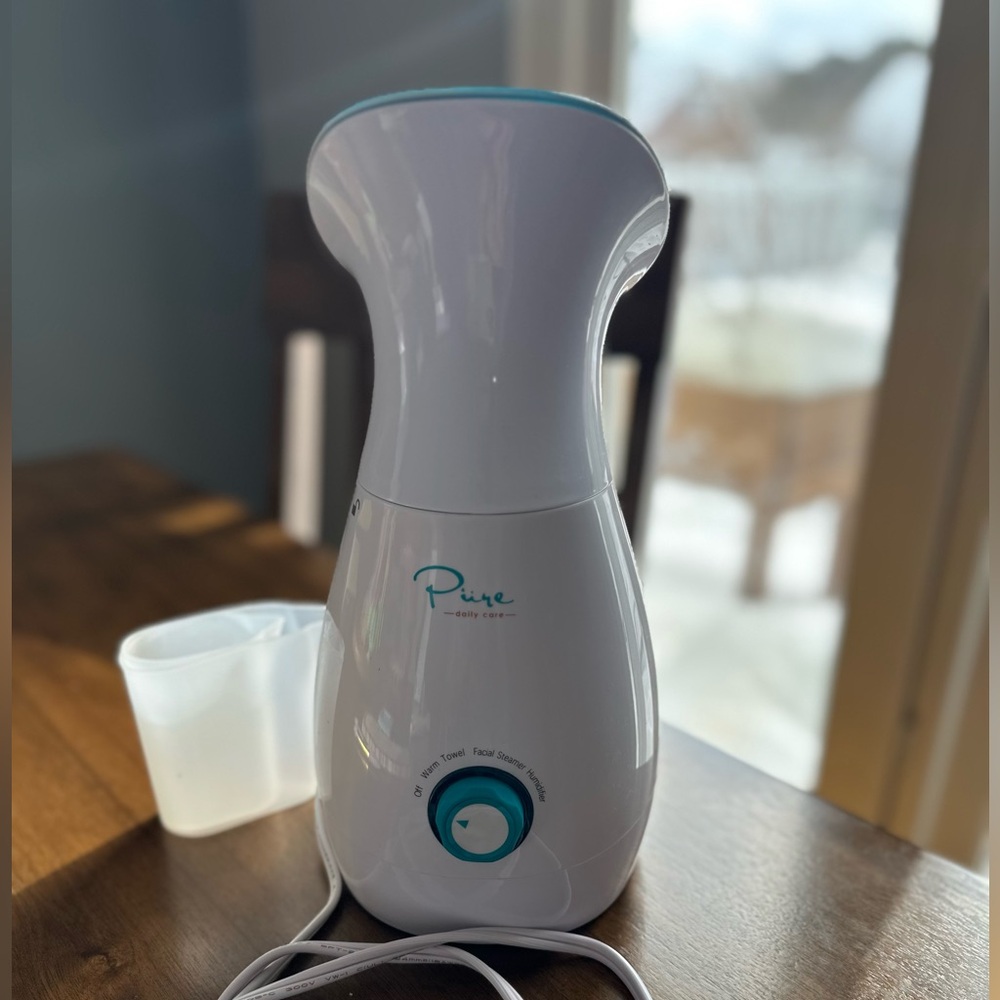 Pure daily care facial steamer